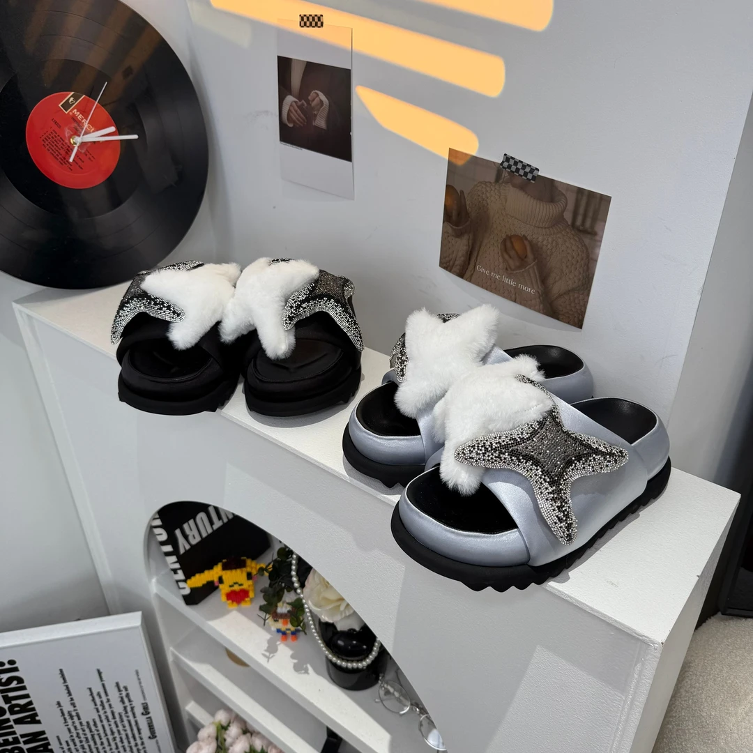 2025春夏新款小个子厚底拖鞋女外穿高级感超火时尚海星一字凉拖潮