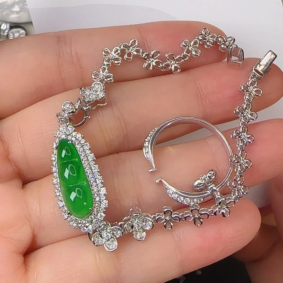 翡翠18K金镶嵌颈饰三用款福豆