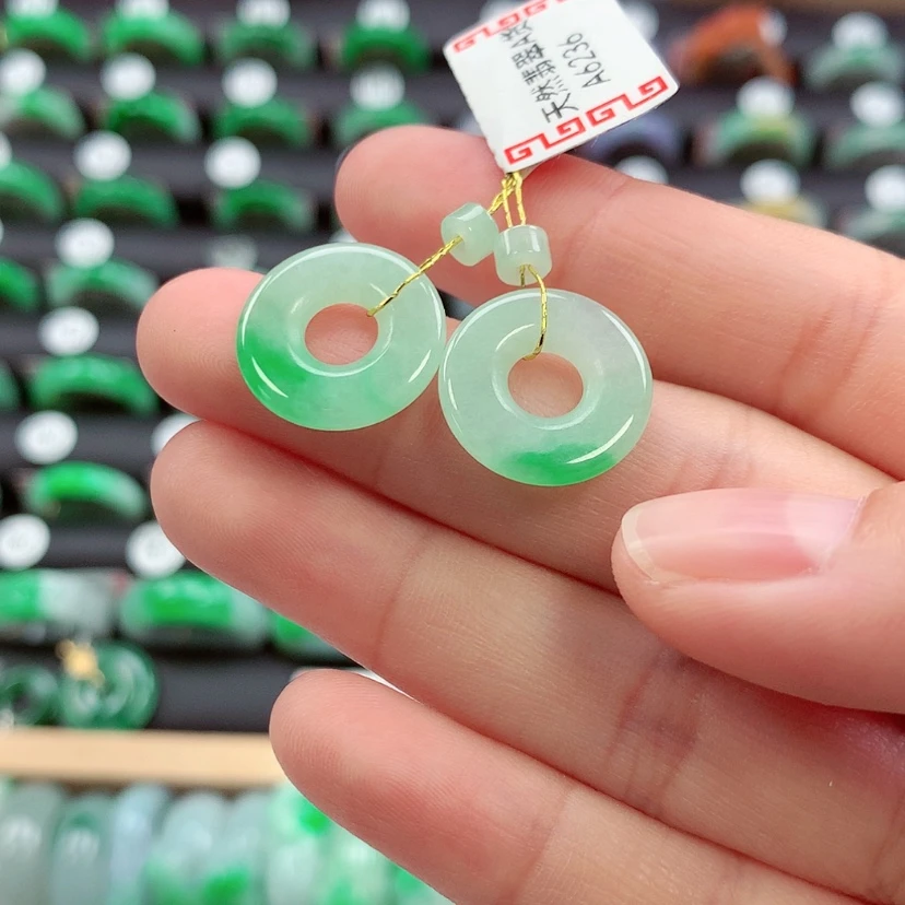 【闪购商品】未镶嵌戒指翡翠甜甜圈一对