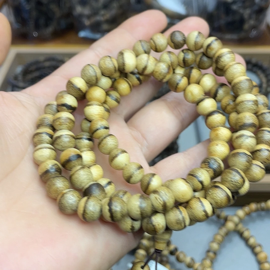 沉香碎屑沉香沉香马尼涝花纹8毫米花香韵