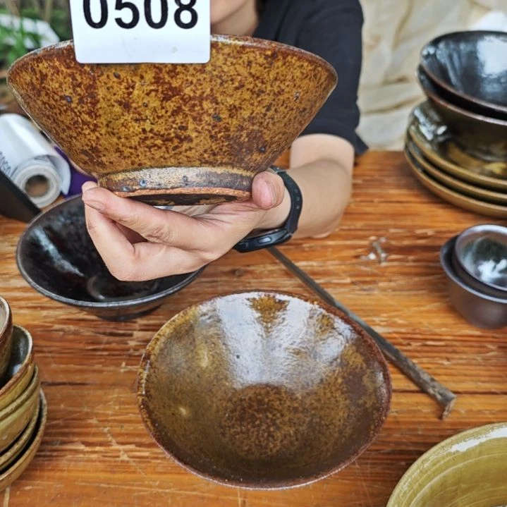 墨***_瓷片0508，手工拉坯柴火烧制