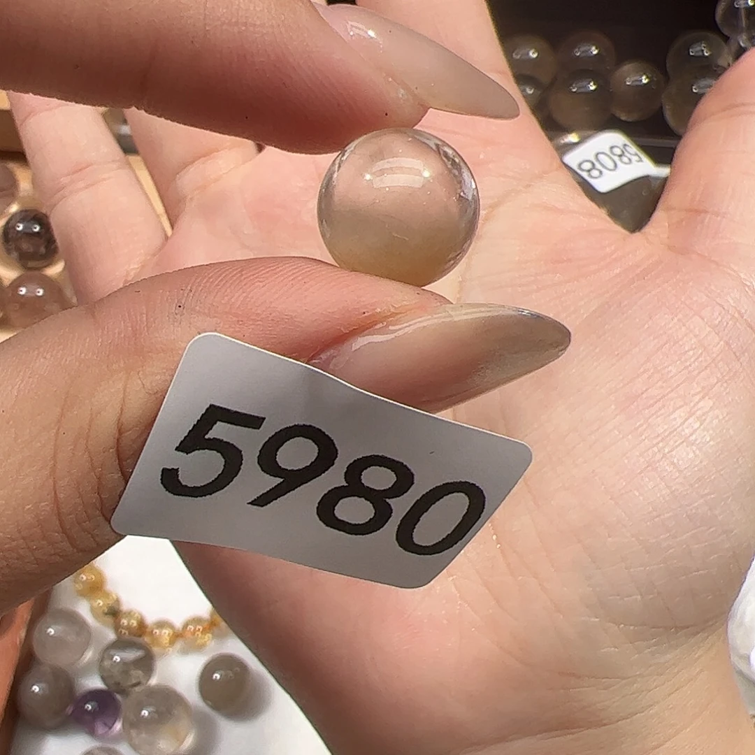 未镶嵌水晶大型摆件（非配饰）