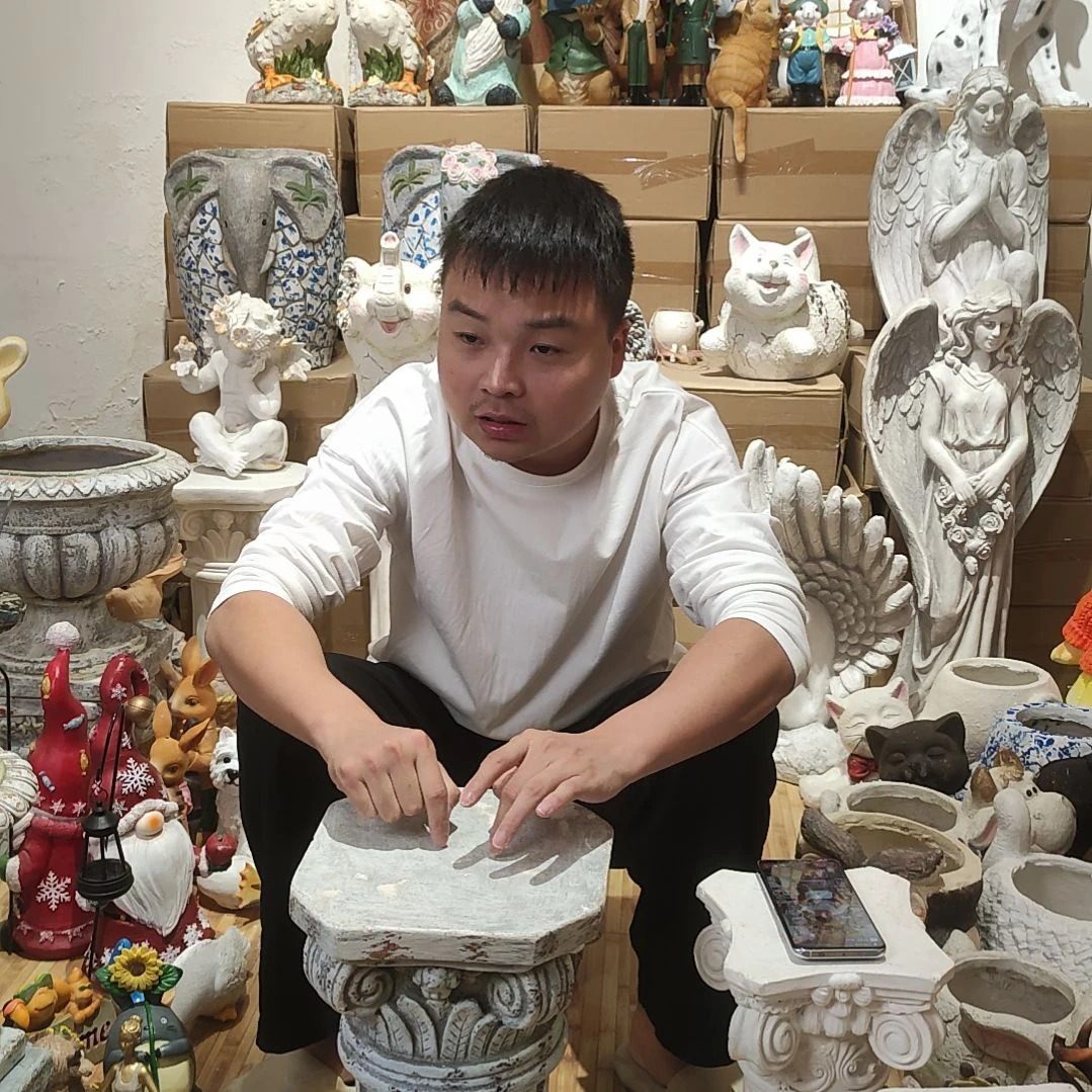合成树脂复古中柱子摆件