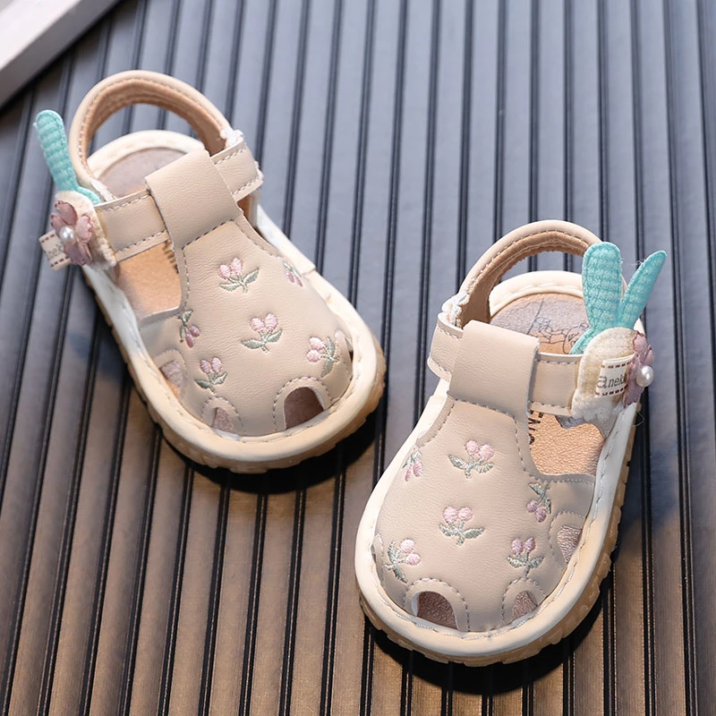 会响的鞋子0-1-2岁夏季宝宝鞋软底女童公主风凉鞋婴儿包头叫叫鞋