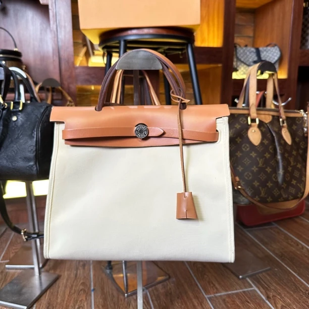 95新 Hermes/爱马仕 何为奢侈/herbage 手提斜挎包  /KX9839