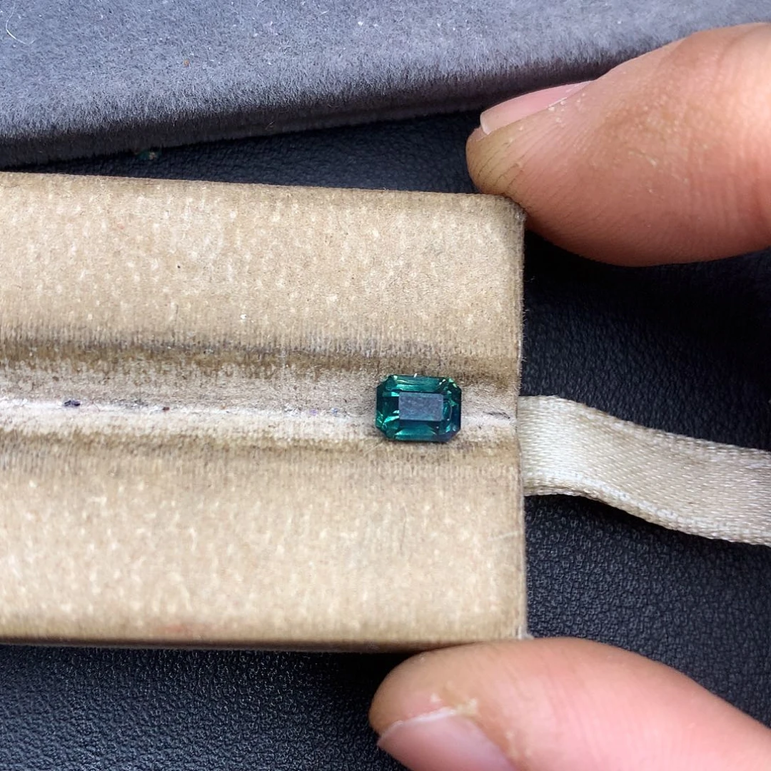 裸石蓝宝石1.04ct无烧