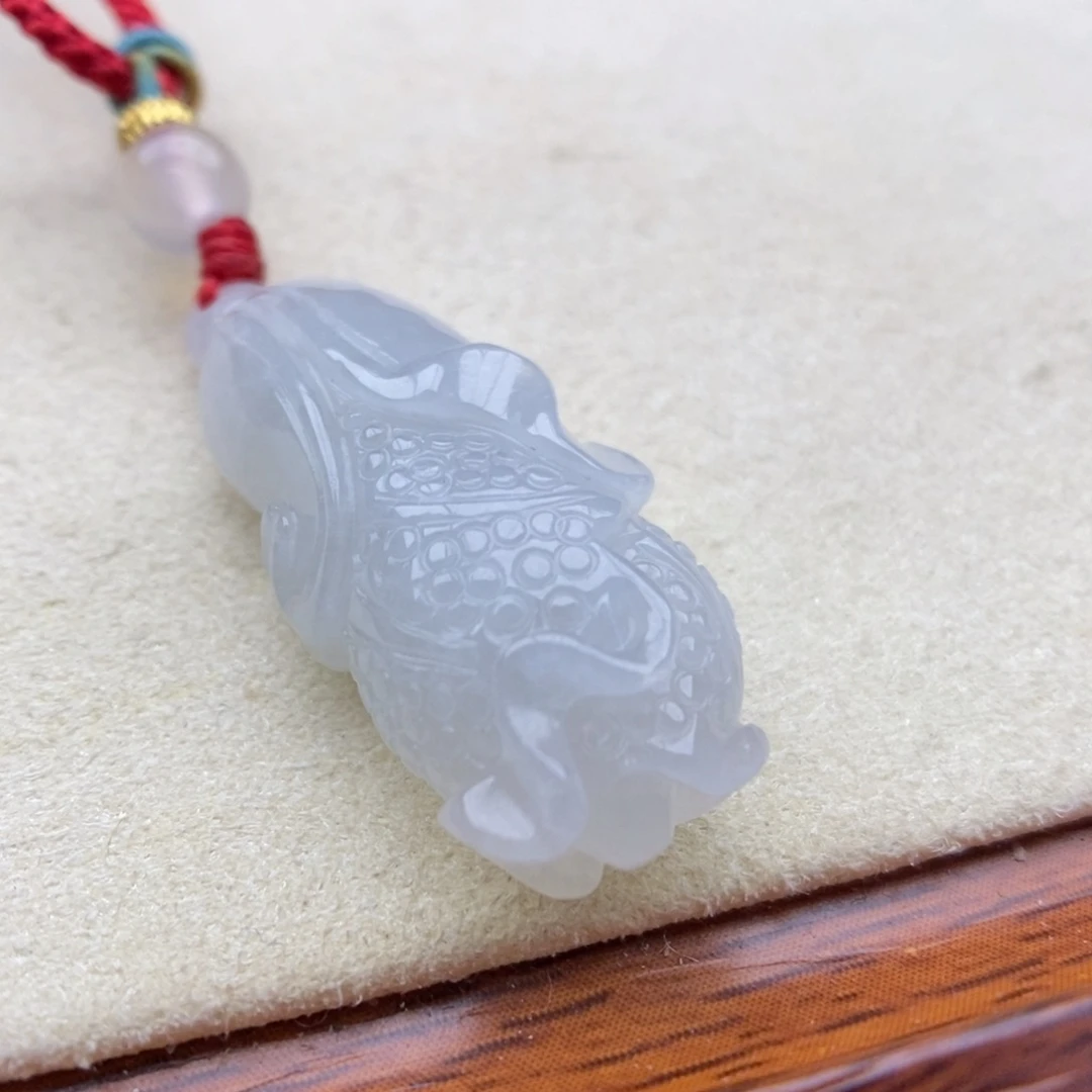 翡翠未镶嵌颈饰吊坠