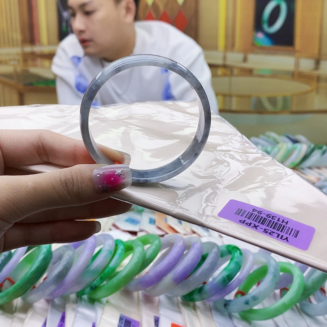 翡翠未镶嵌手镯bbb