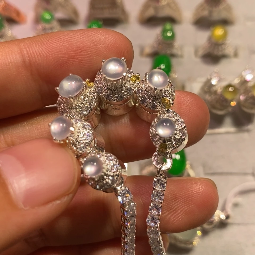 定制翡翠未镶嵌玻璃种5.9mm