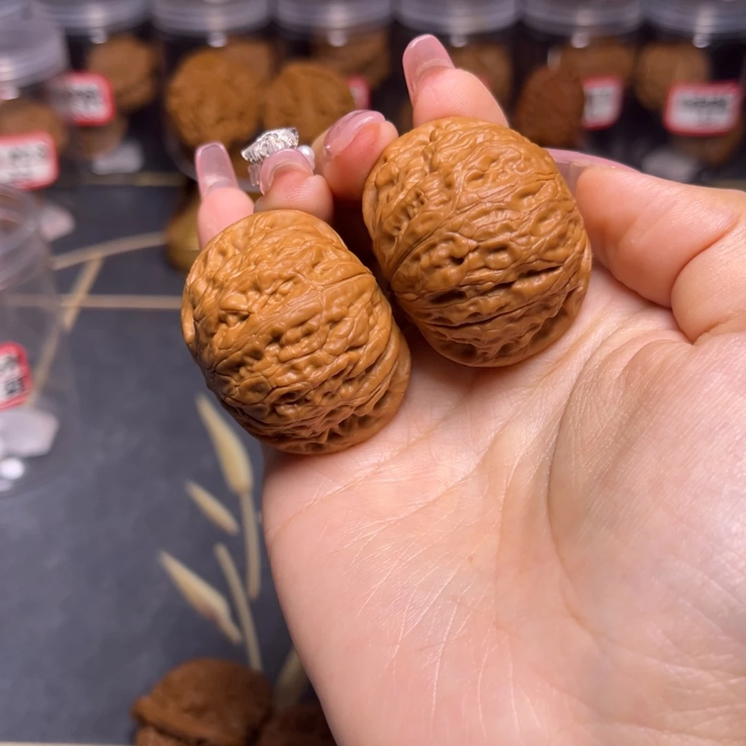 文玩核桃吊坠铁锤42