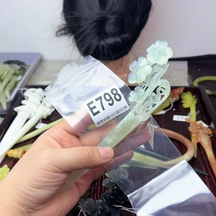 蛇纹石玉发饰合金我****?