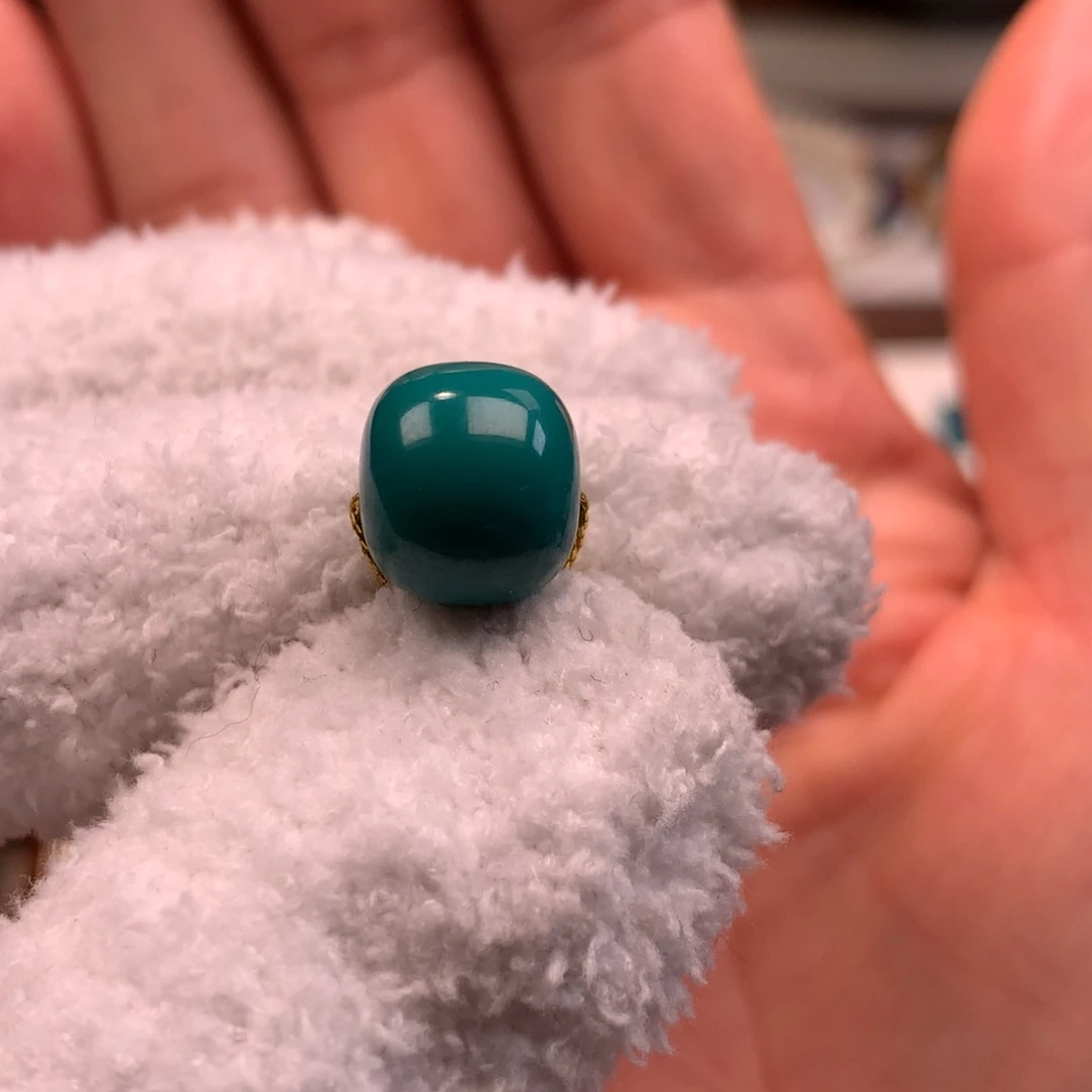 尔***·绿松石未镶嵌珠宝奇石