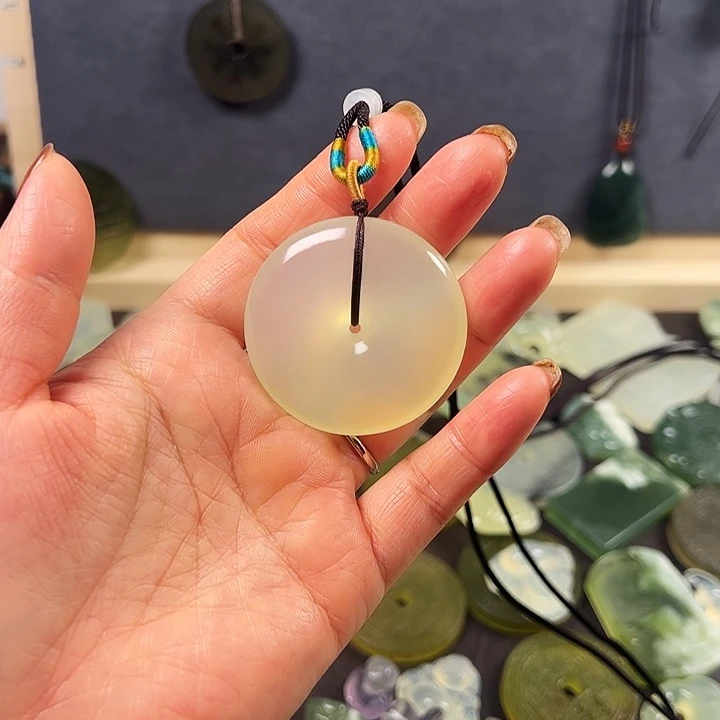 蛇纹石玉合金颈饰