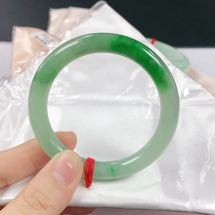 未镶嵌手镯翡翠翡翠681