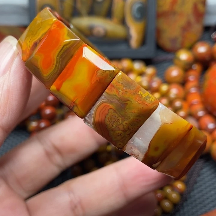 玛瑙/玉髓手串未镶嵌