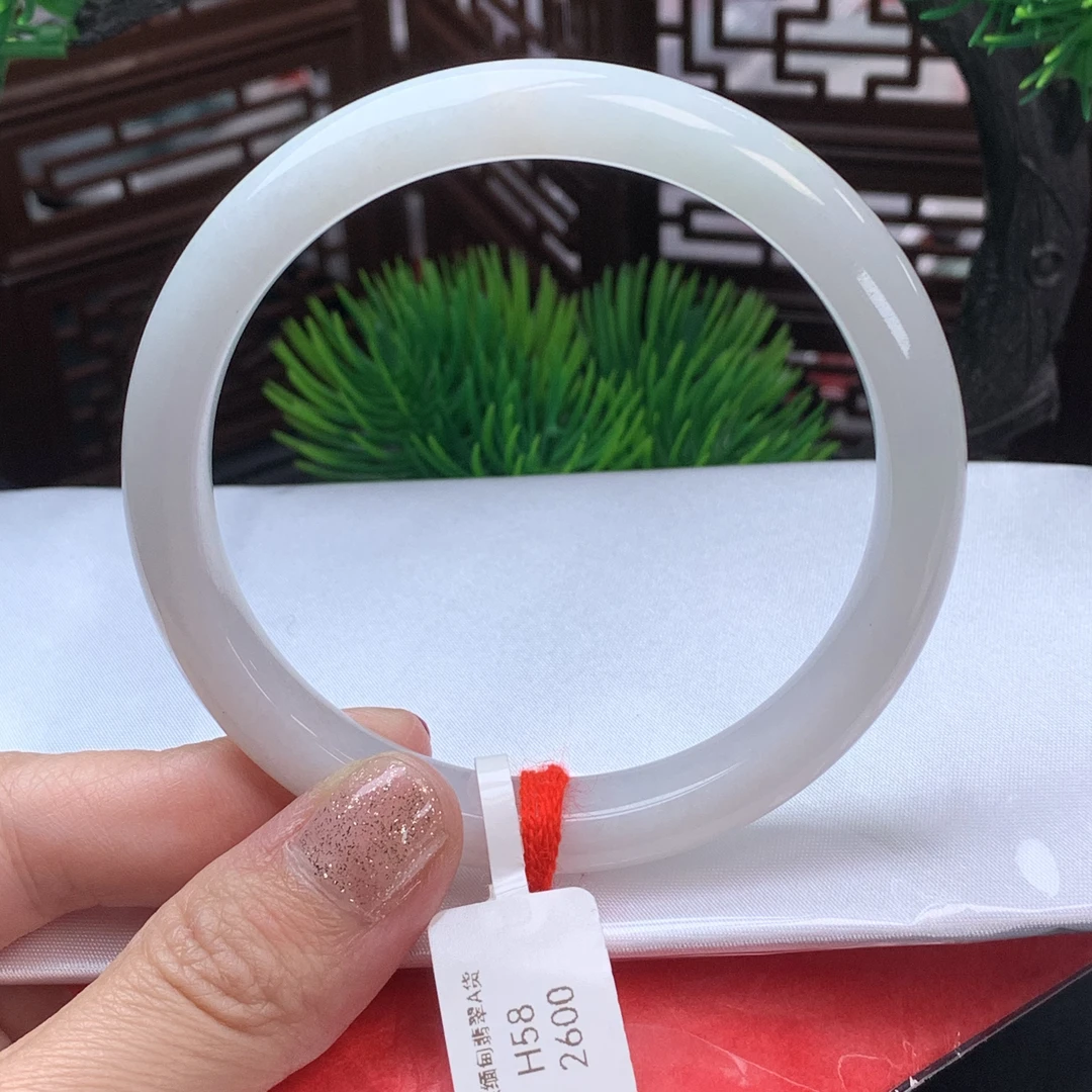 天然缅甸翡翠A货手镯58圈口白月光正圈