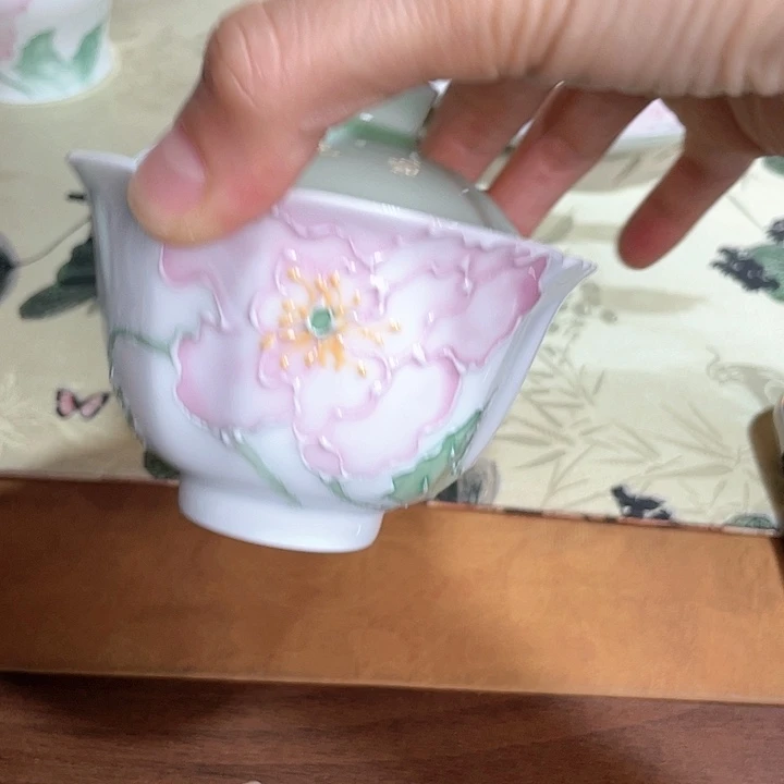 【闪购商品】俏梦牡丹花边盖碗哈哈哈哈哈