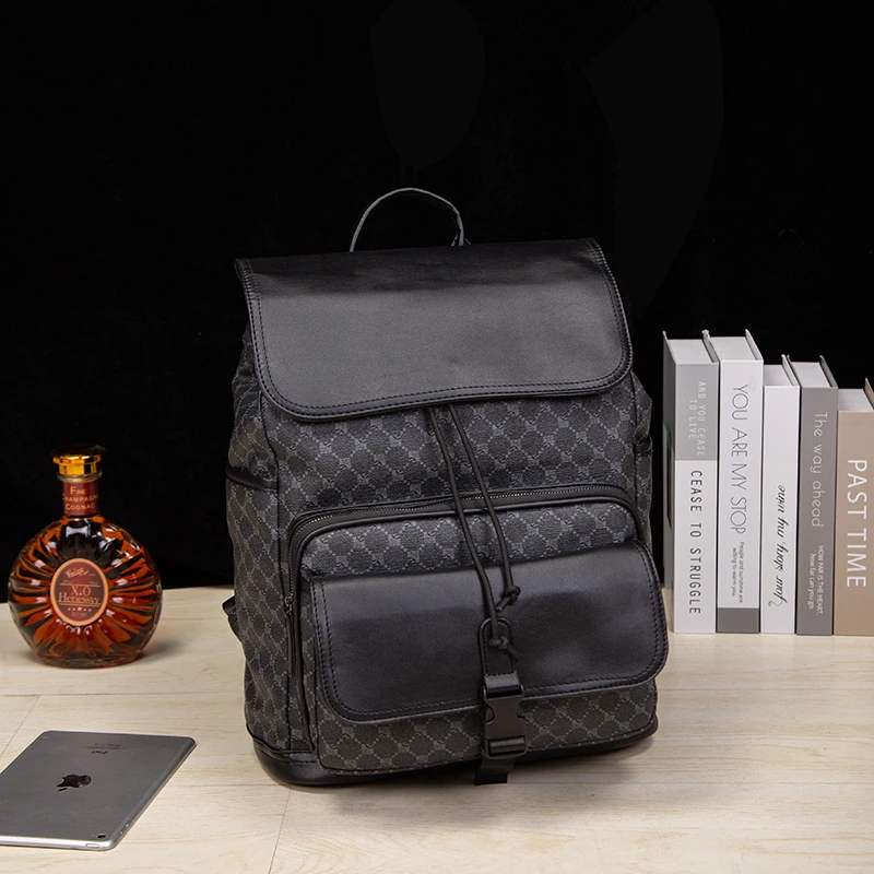 新款时尚男士双肩包潮流格纹大容量15.6寸电脑书包旅行皮质男背包