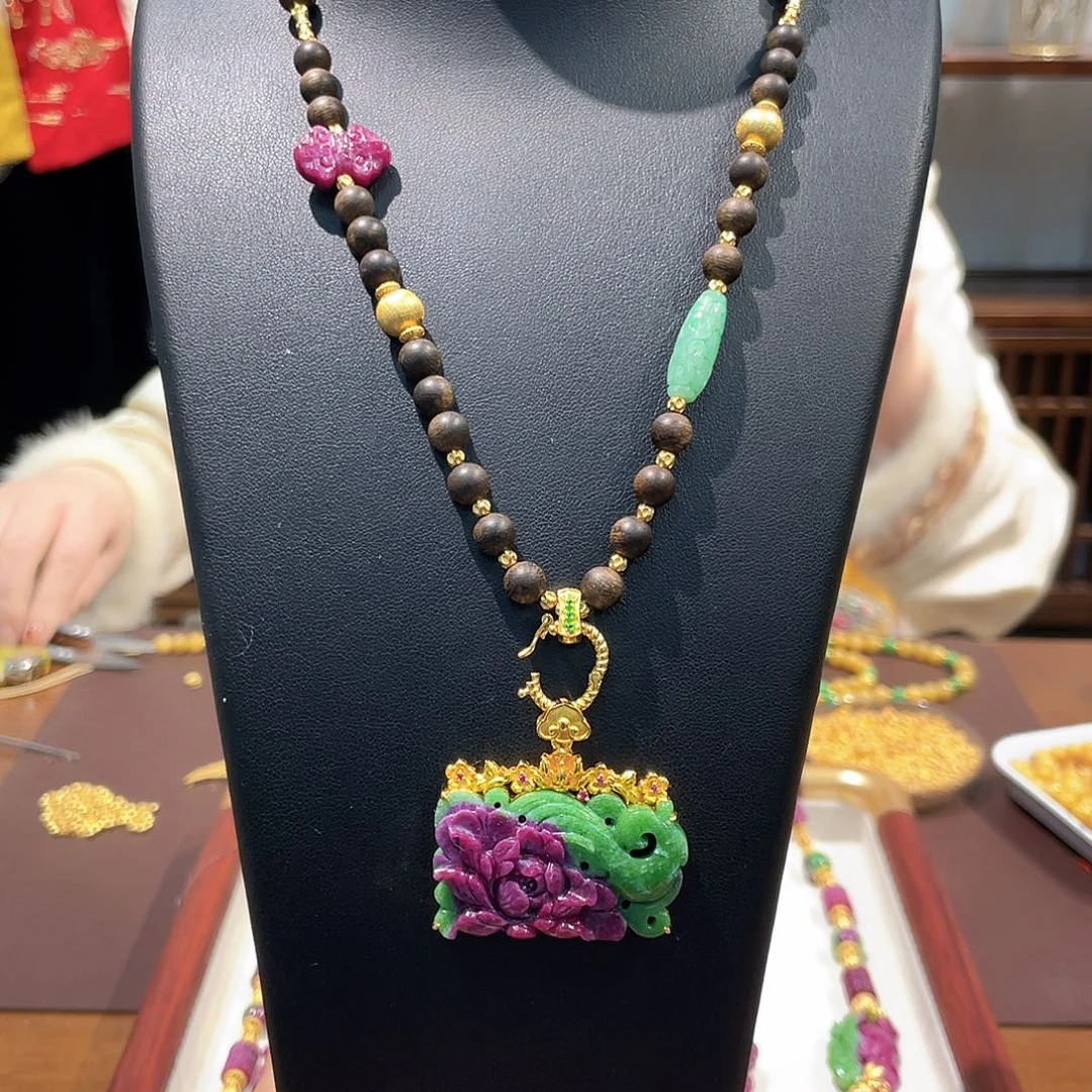 锦纶非金属红宝吊坠 不含链