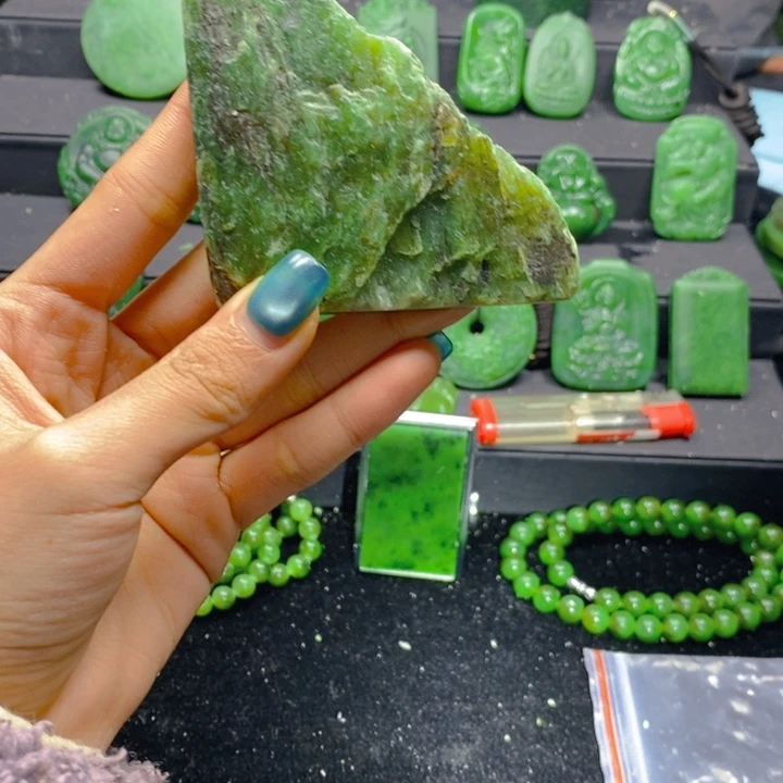 和田玉未镶嵌珠宝半成品