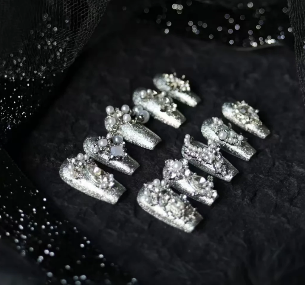 平价高奢满钻美甲手工穿戴甲直播间专拍