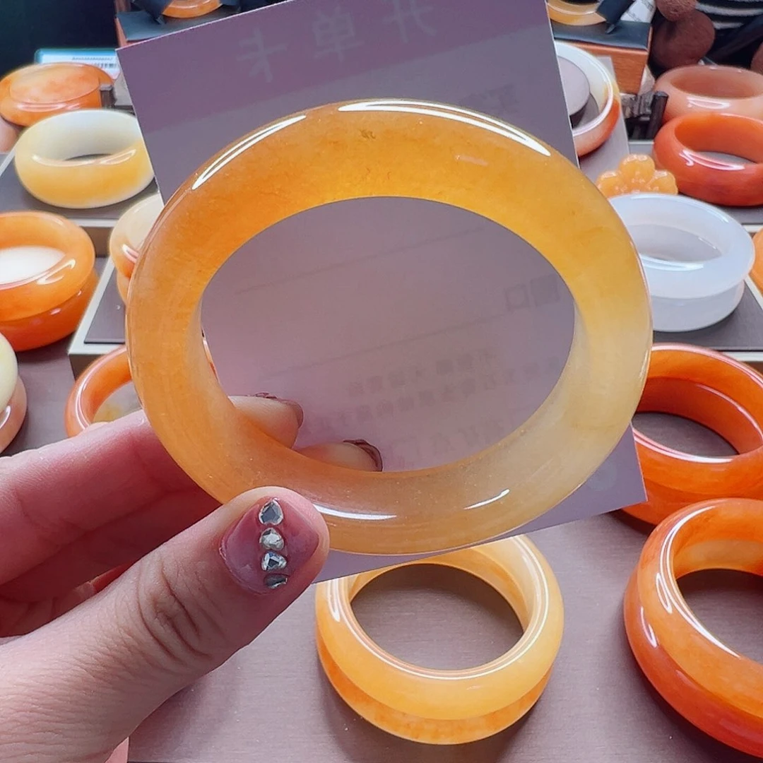 石英质玉（黄龙玉）未镶嵌手镯