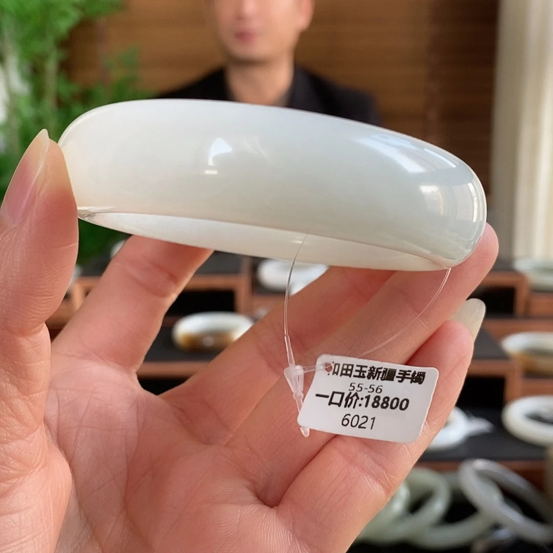 和田玉未镶嵌手镯6021