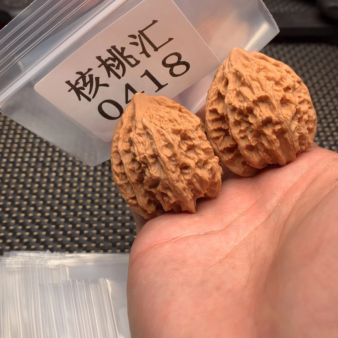 文玩核桃吊坠野生