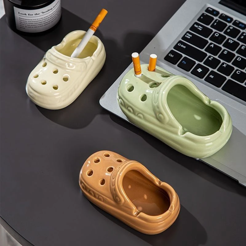 可爱洞洞鞋陶瓷烟灰缸办公室高颜值网红家用客厅烟缸潮流鞋烟防飞