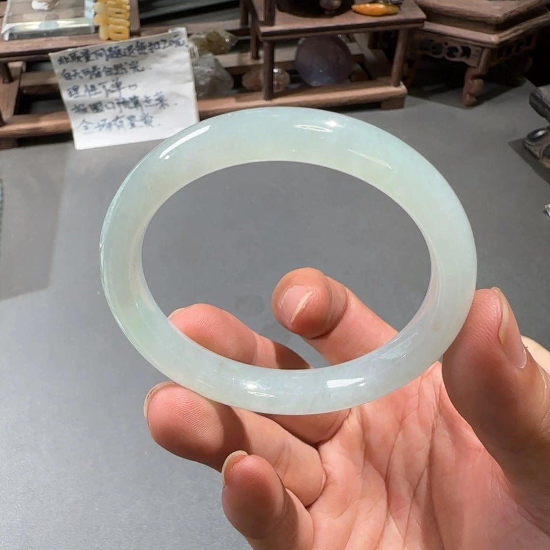 翡翠手镯未镶嵌53.5圈口