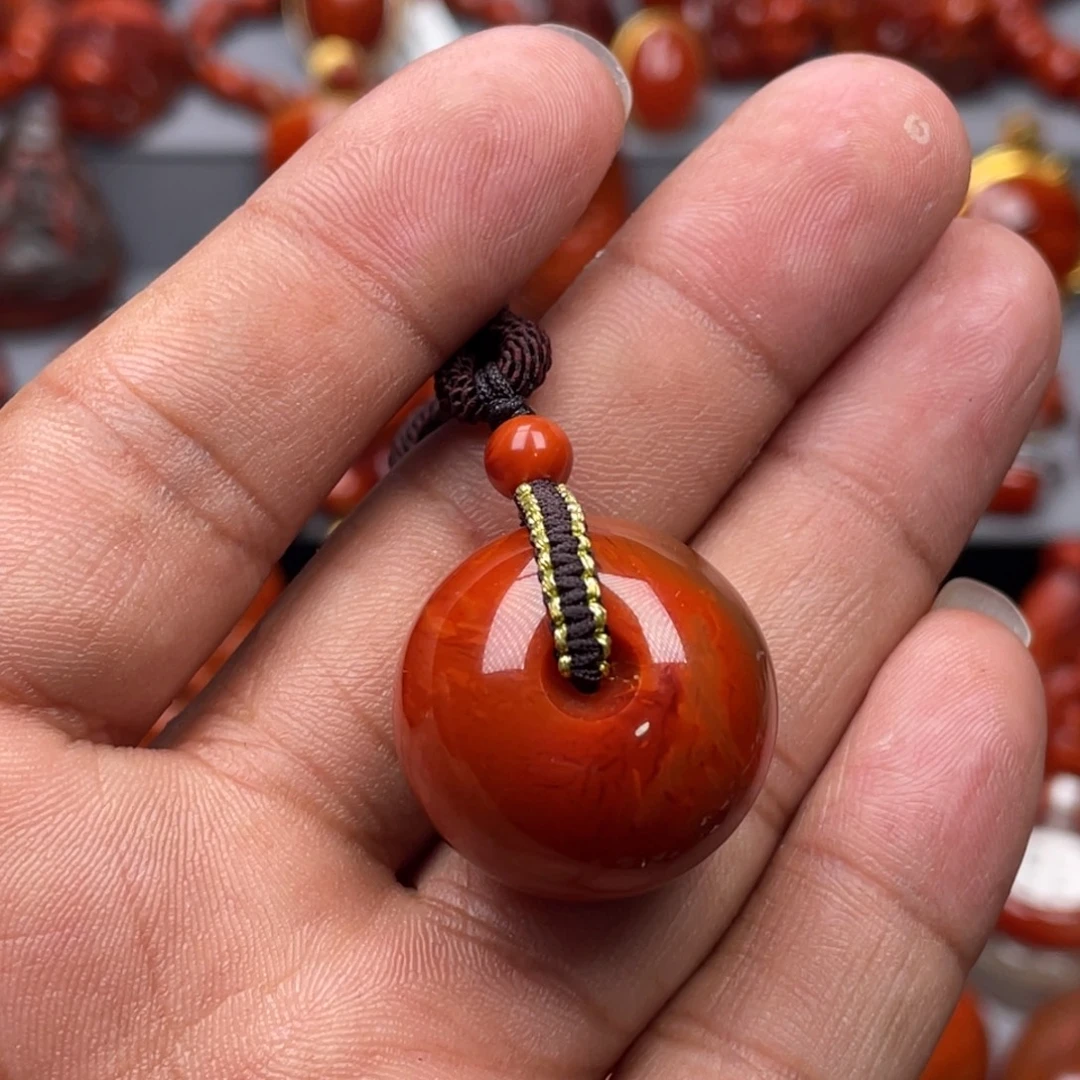 南红玛瑙未镶嵌珠宝奇石吊坠