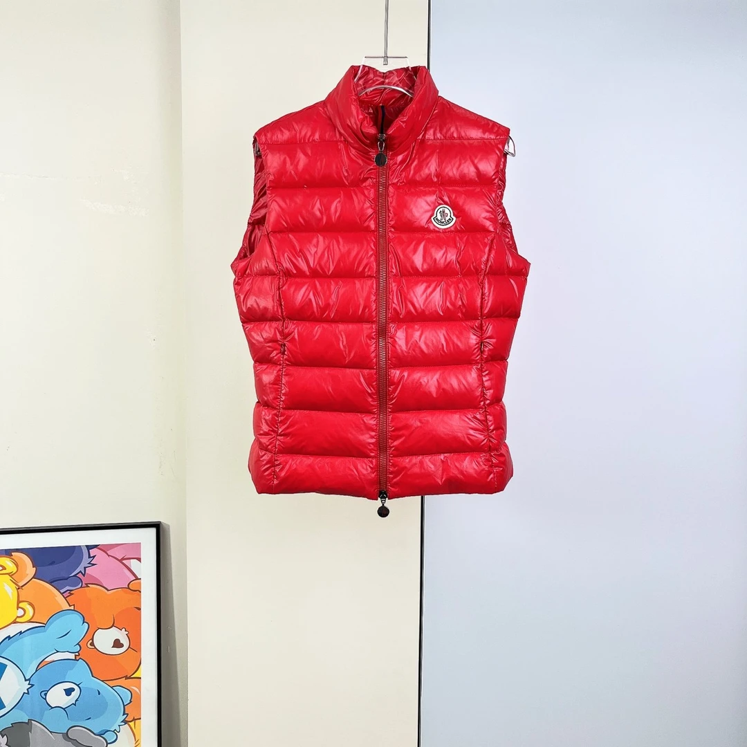 99新 MONCLER 羽绒背心/1码/Xsp34490
