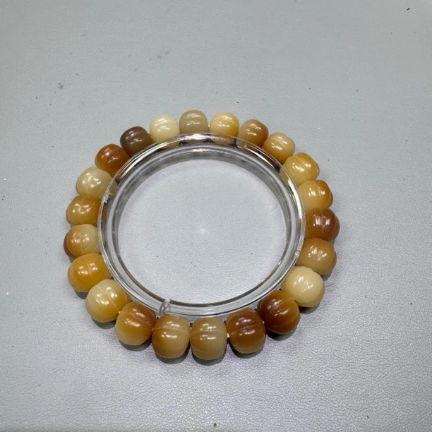 M386 炭烤菩提 雕刻南瓜菩提单圈手串（底色多样 发其一）