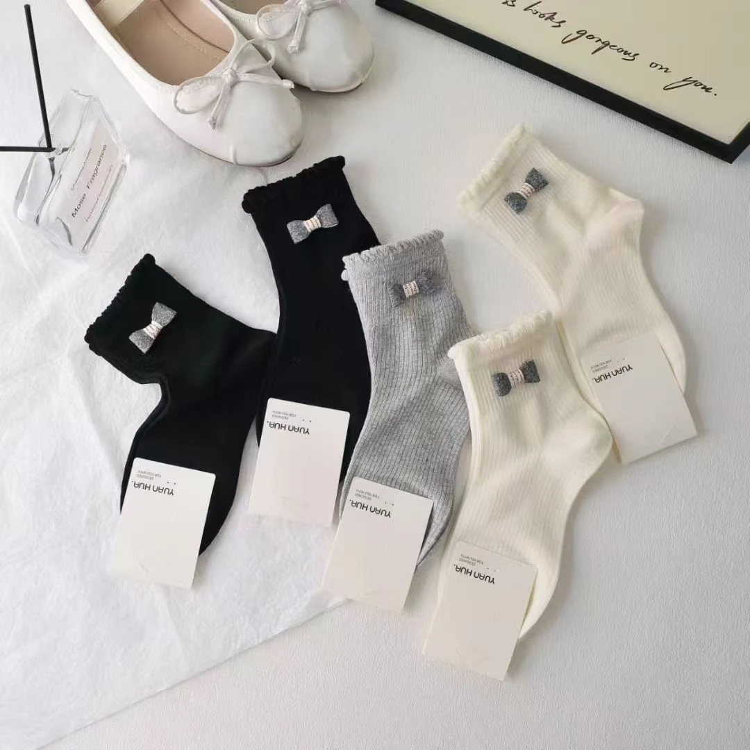 饰品网红蝴蝶结中筒白色女袜ins潮流百搭花边透气厚款袜子棉袜