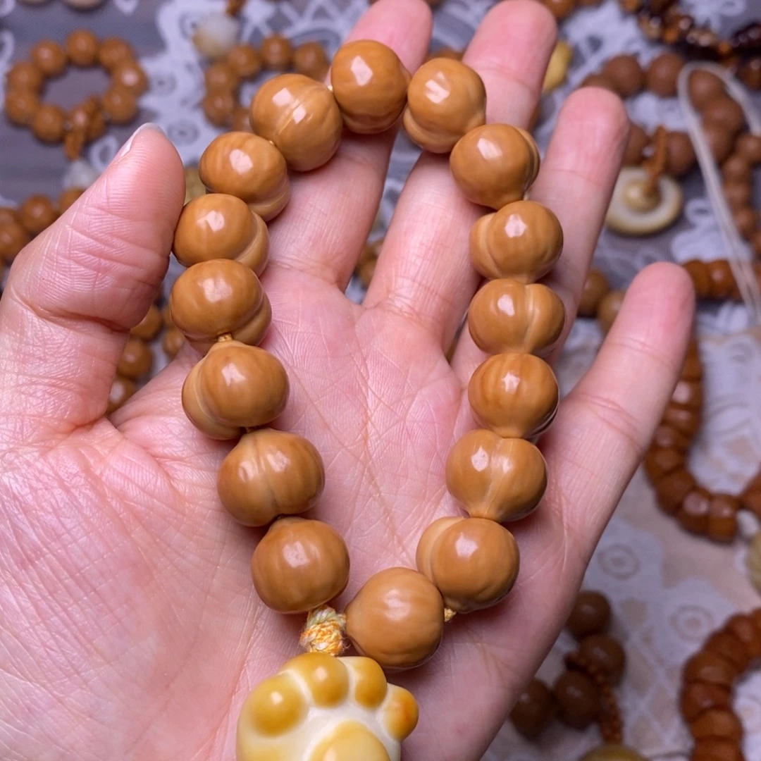 把件猴头核桃柯基屁桃猫爪