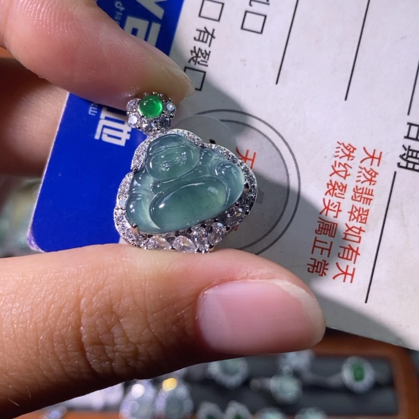 【闪购商品】翡翠未镶嵌颈饰