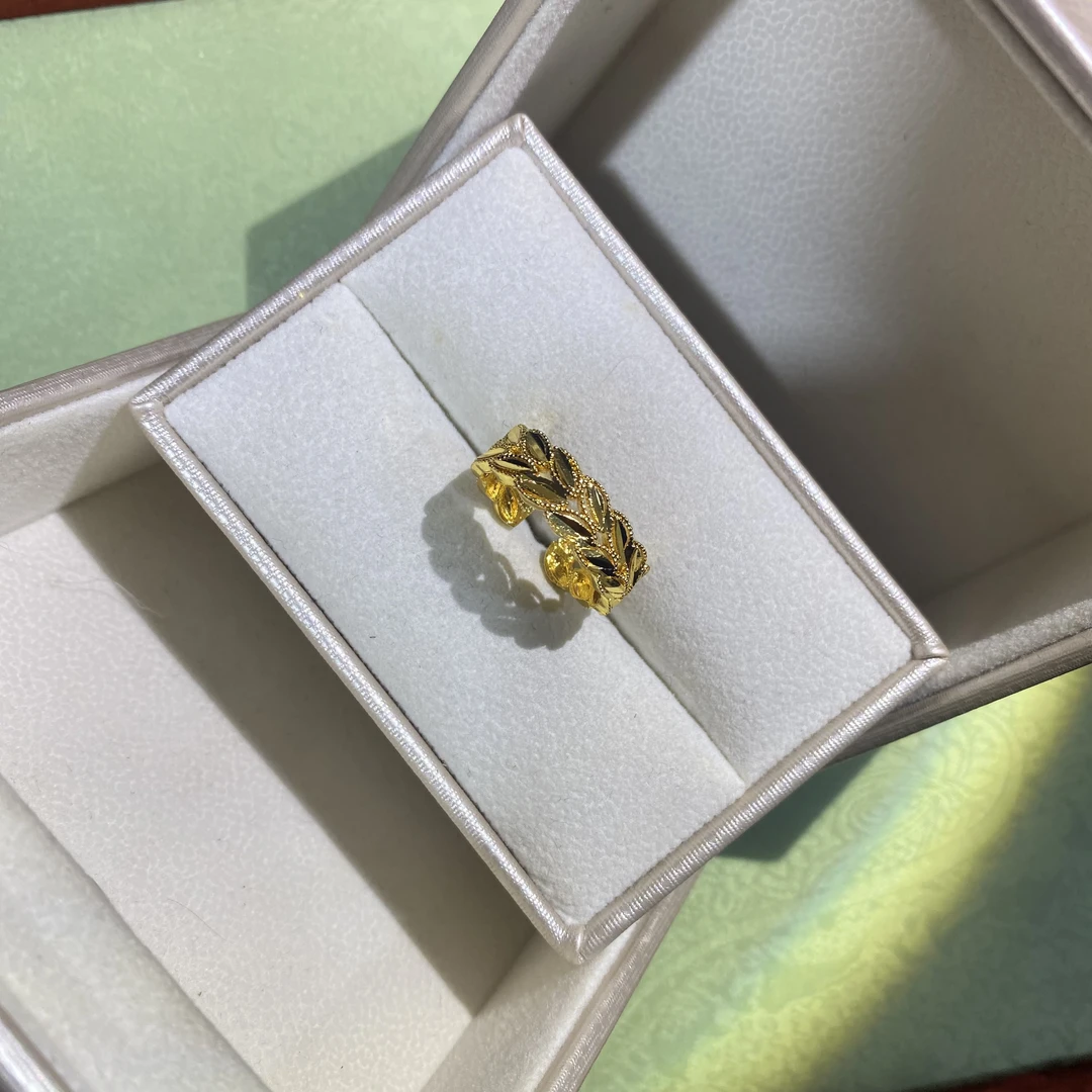 《天弘珠宝》时尚女士百搭精美精美戒指03