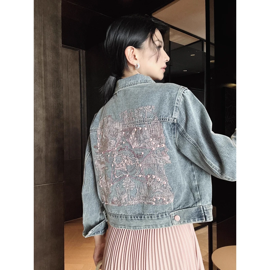 秋季新款港风短款铆钉图案休闲夹克百搭小个子外搭上衣牛仔外套女