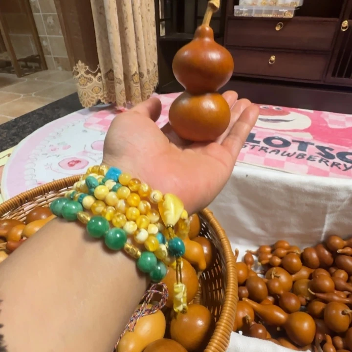 猫***芮在干嘛啊亲爱勒亲们在