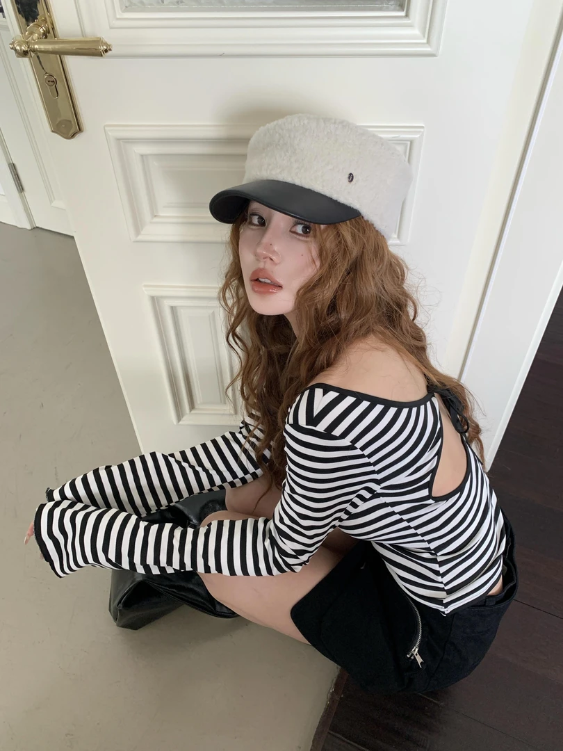早秋女装长袖条纹露背修身型性感时尚露肩百搭辣妹上衣休闲短裙