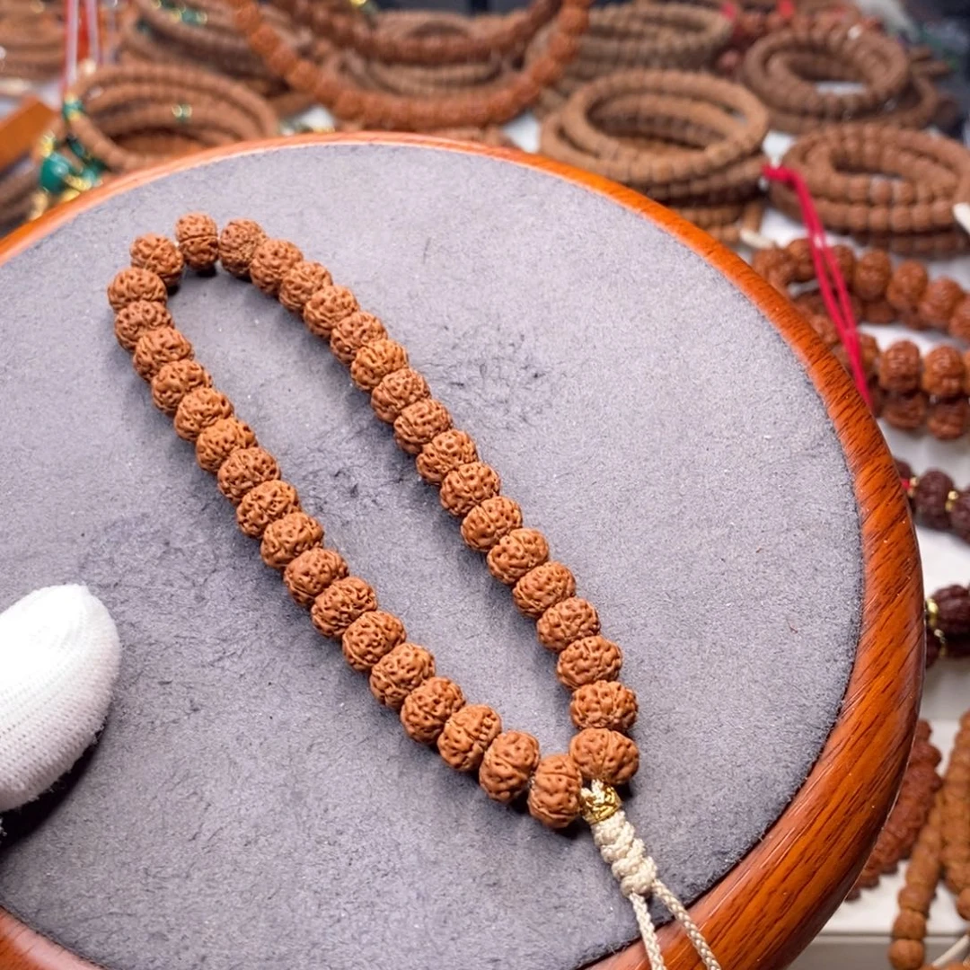 手串金刚菩提五瓣飞碟老树蜂窝双龙，尺寸10