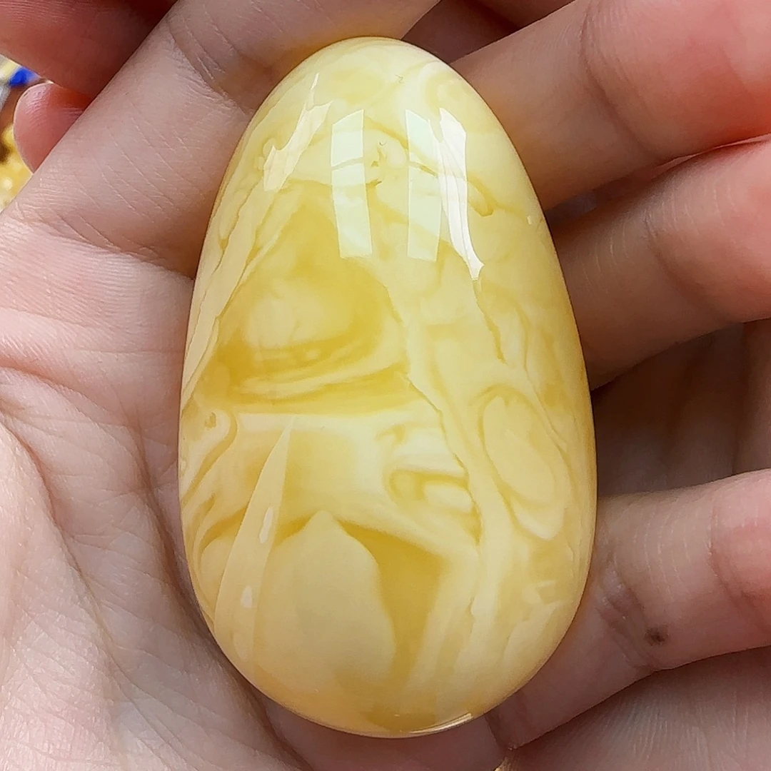 蜜蜡未镶嵌珠宝奇石