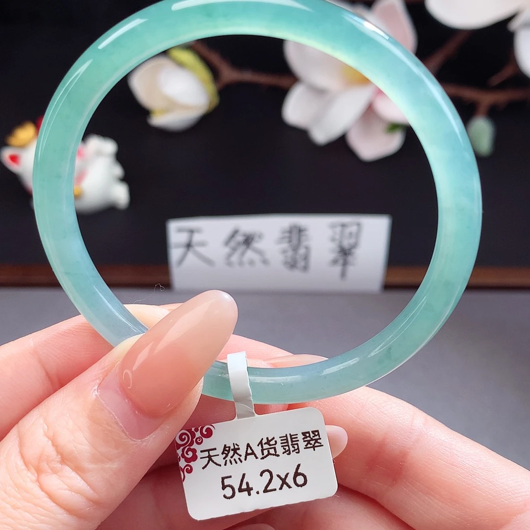 翡翠手镯（圆镯）未镶嵌