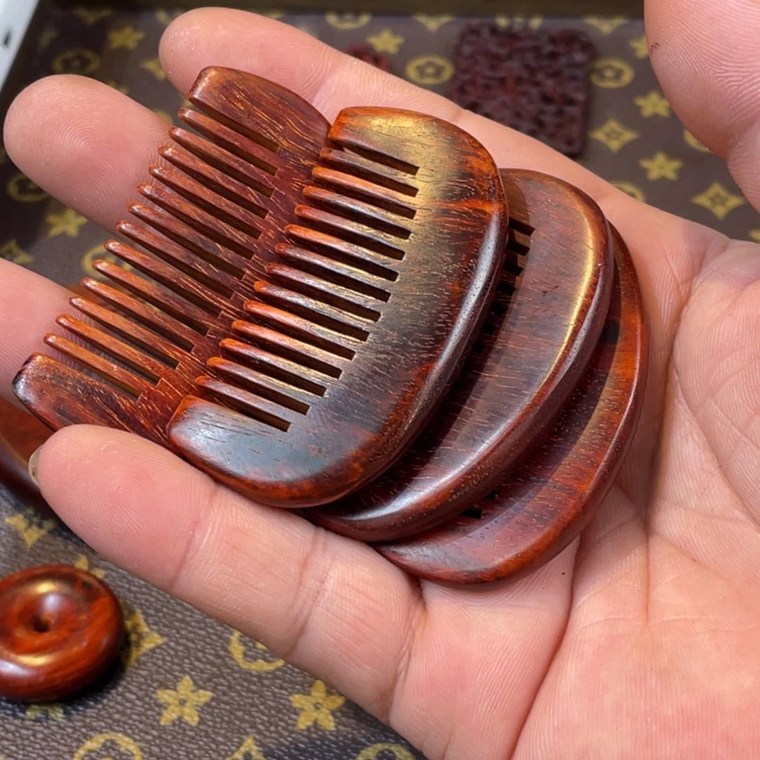 檀香紫檀（小叶紫檀）小梳子