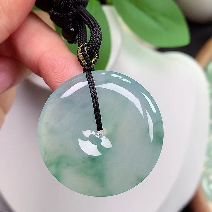 颈饰未镶嵌翡翠平安扣35x6.2mm