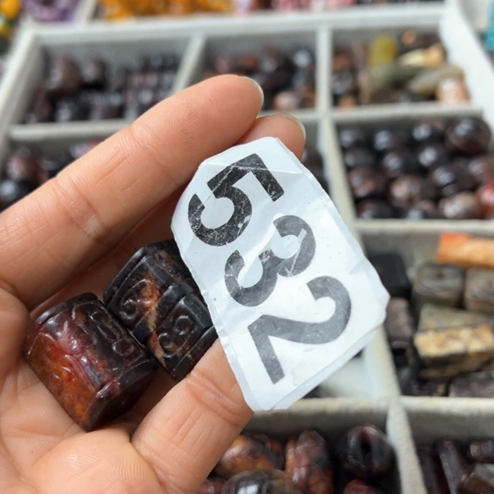 和田玉（糖玉）颈饰未镶嵌6*6