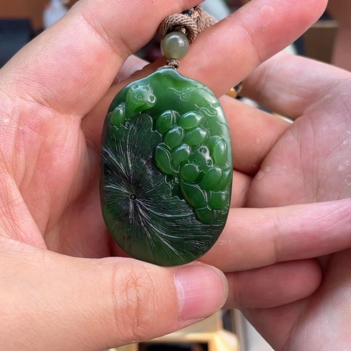 和田玉未镶嵌吊坠(不含链)