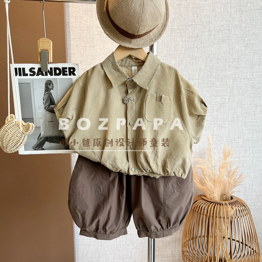 啵小爸【卡其琥珀】2025夏季男童韩系休闲条纹口袋设计衬衫套装