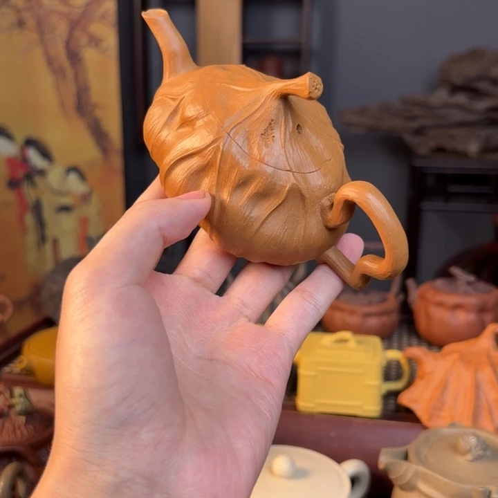 茶壶紫砂是的呀不太会用呀笑起来