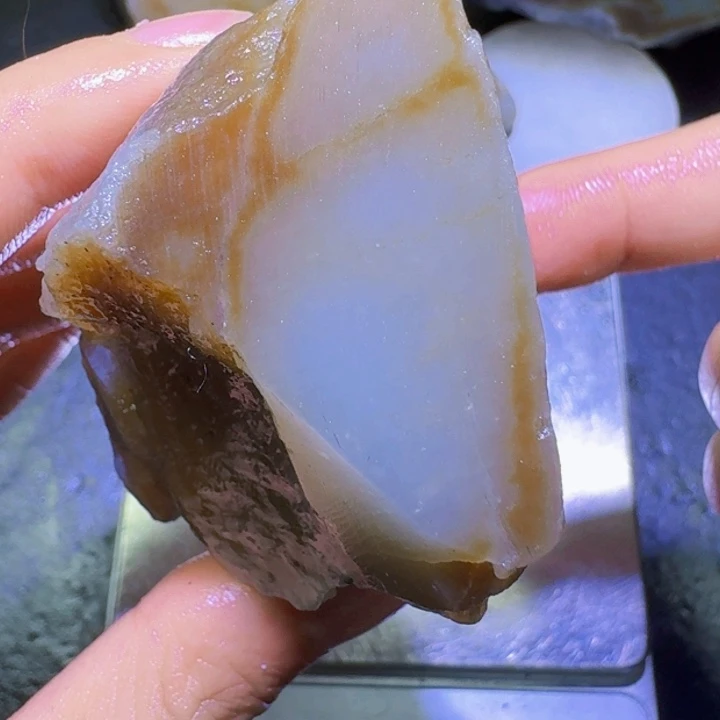 和田玉未镶嵌珠宝半成品